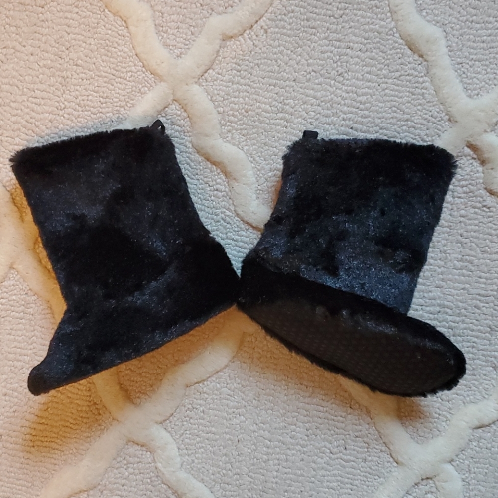Faux Fur Baby Booties, 6-12 Months